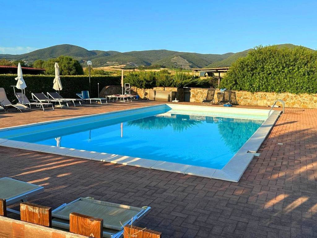 appartamento in vendita a Santa Luce in zona Pomaia