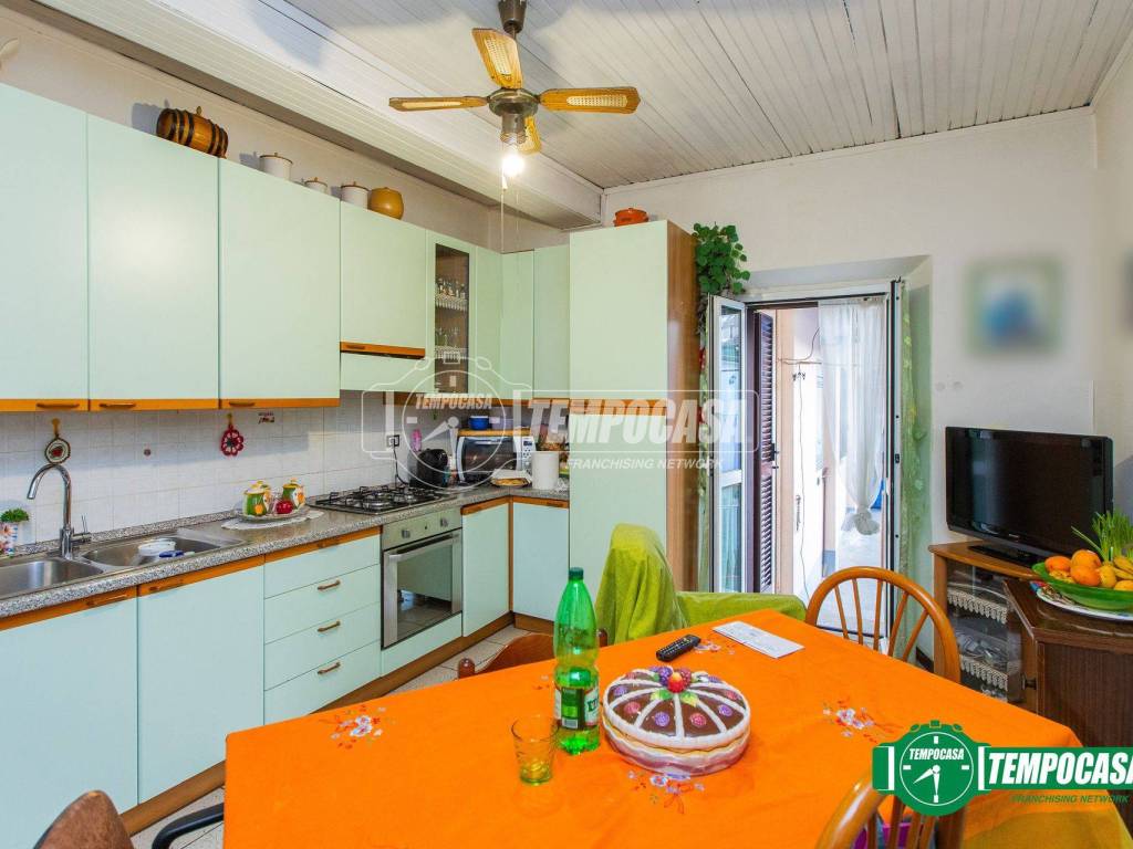 appartamento in vendita a Busto Arsizio in zona Borsano