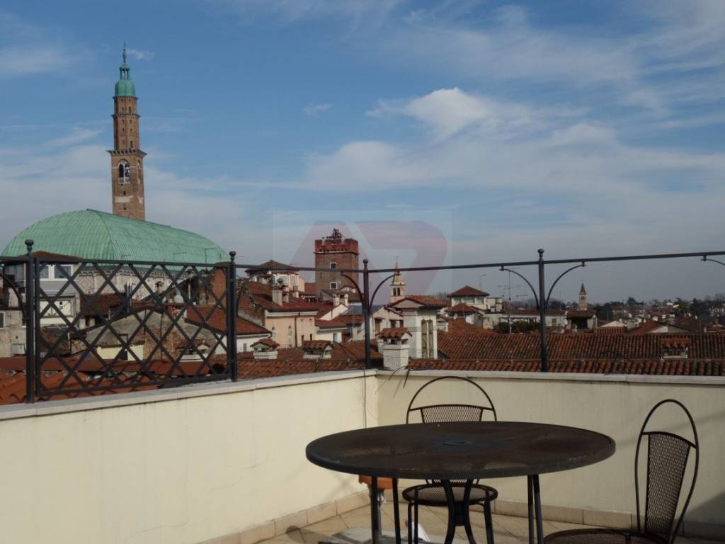 appartamento in vendita a Vicenza in zona Borgo Berga