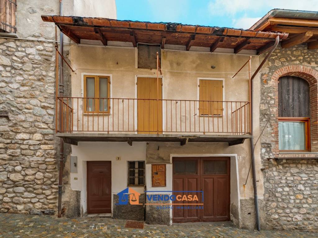 casa indipendente in vendita a Limone Piemonte