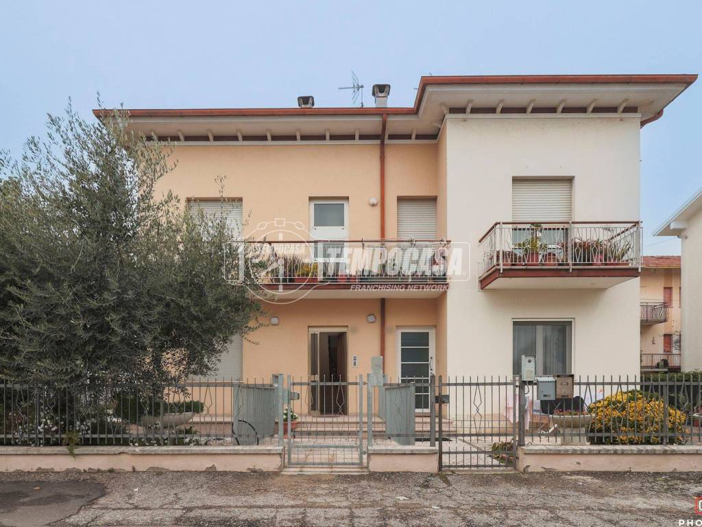 appartamento in vendita a Riccione in zona Alba