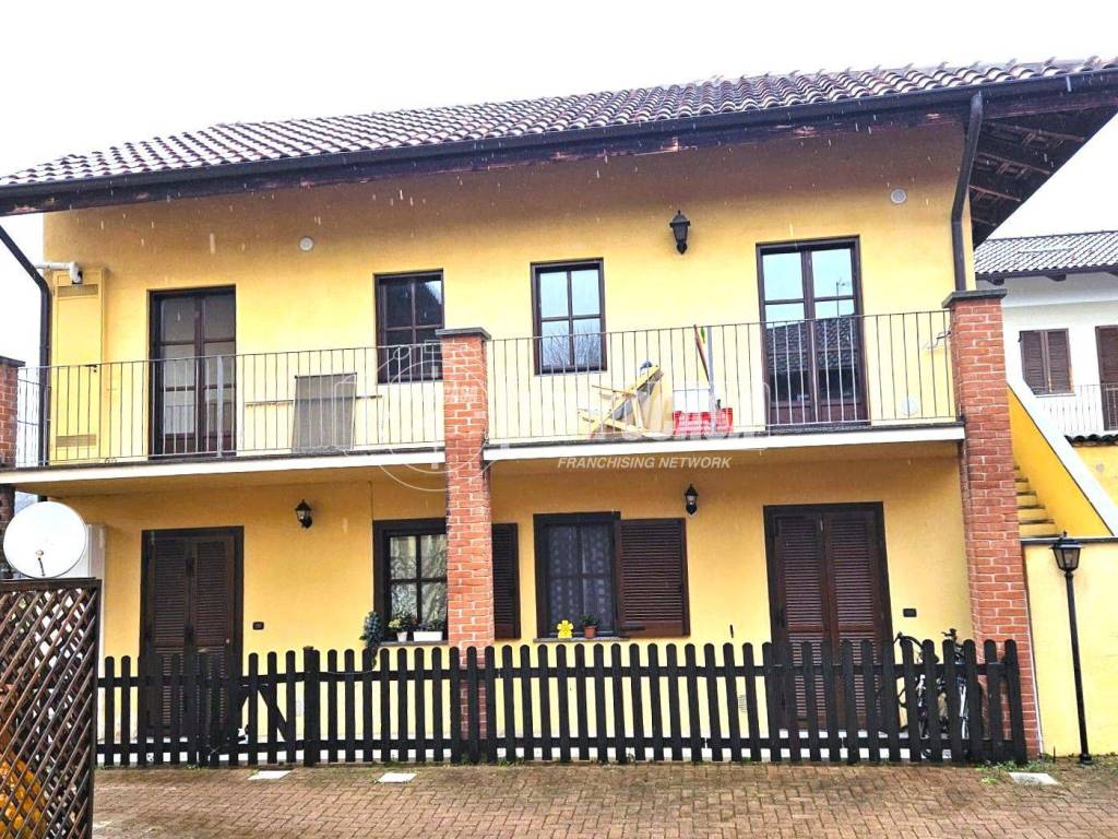 appartamento in vendita a Collegno in zona Savonera