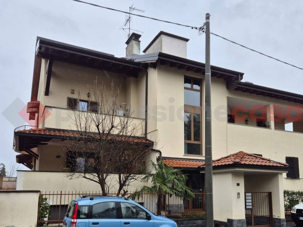 appartamento in vendita a Canegrate