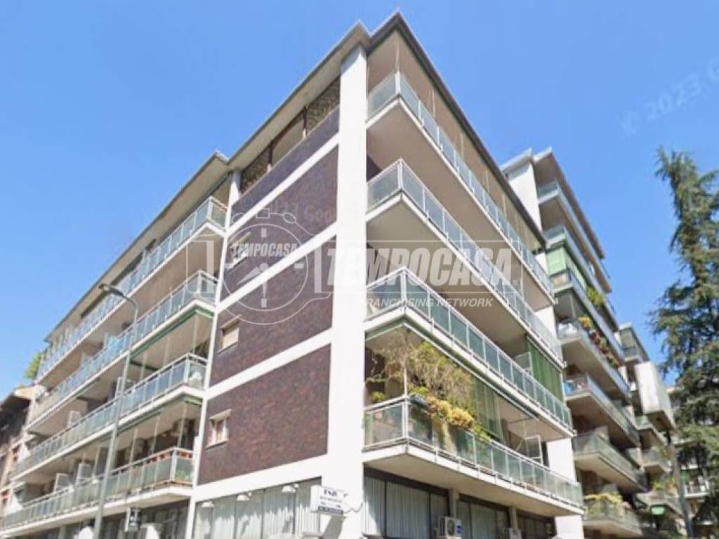 appartamento in vendita a Milano in zona Lambrate