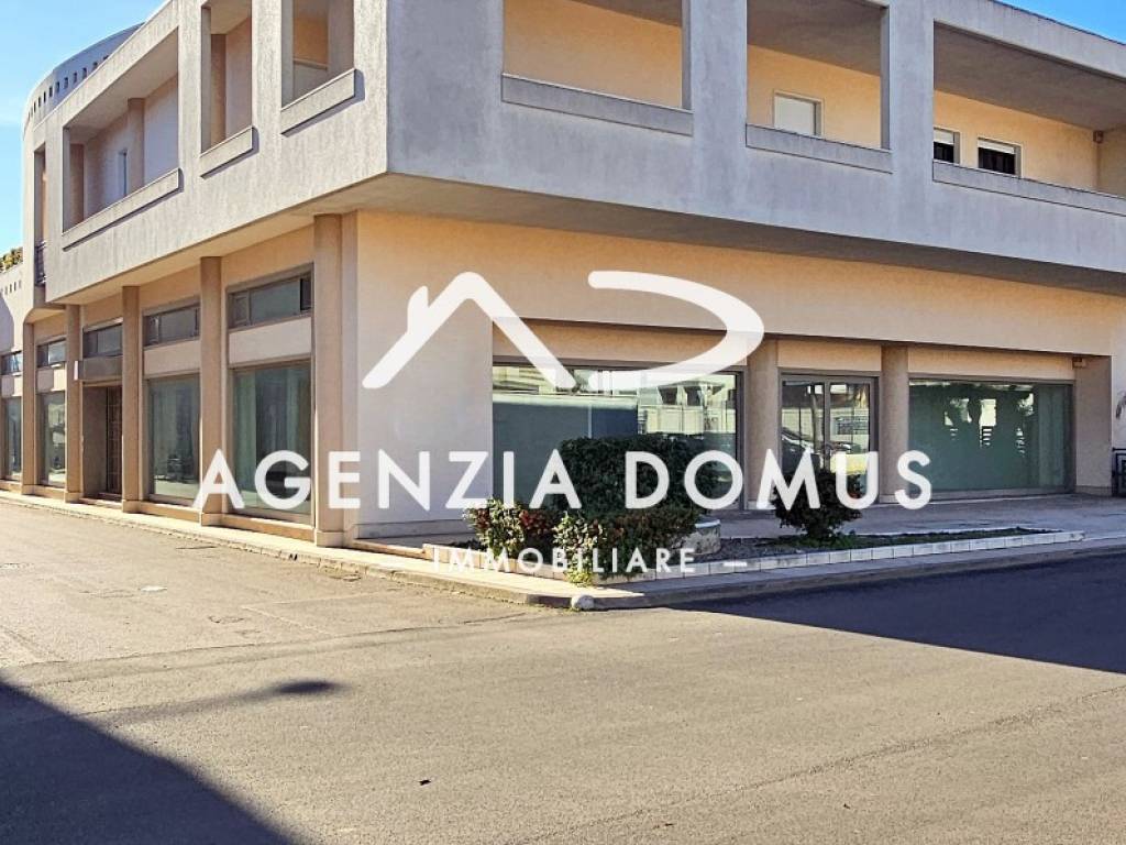 locale commerciale in affitto a Racale