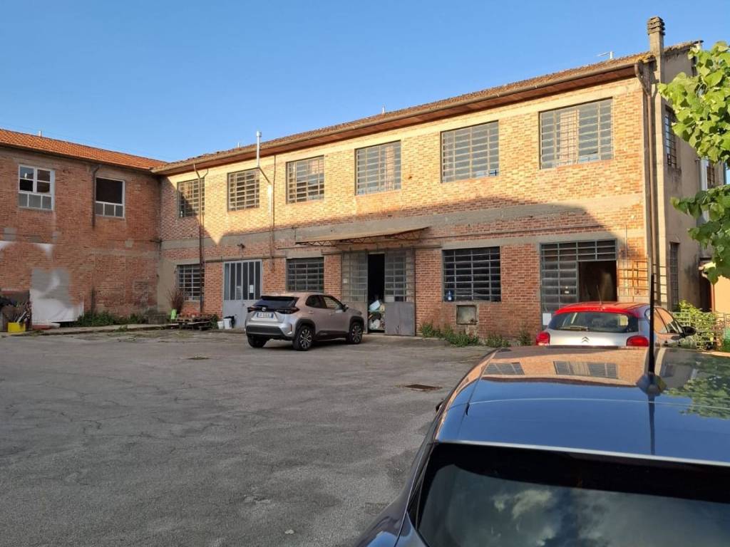 immagine annuncio 1 di 4