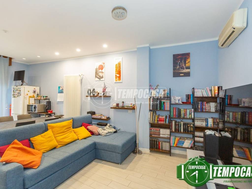 appartamento in vendita a Crema in zona San Bernardino