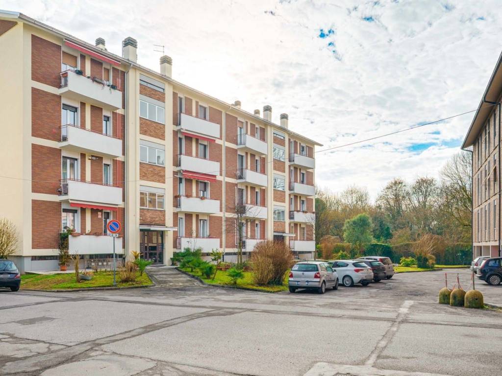 appartamento in vendita a Saronno