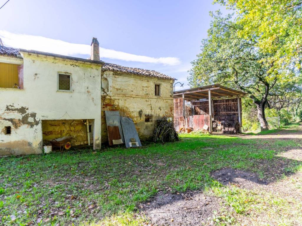casa indipendente in vendita a Civitanova Marche in zona Santa Maria Apparente