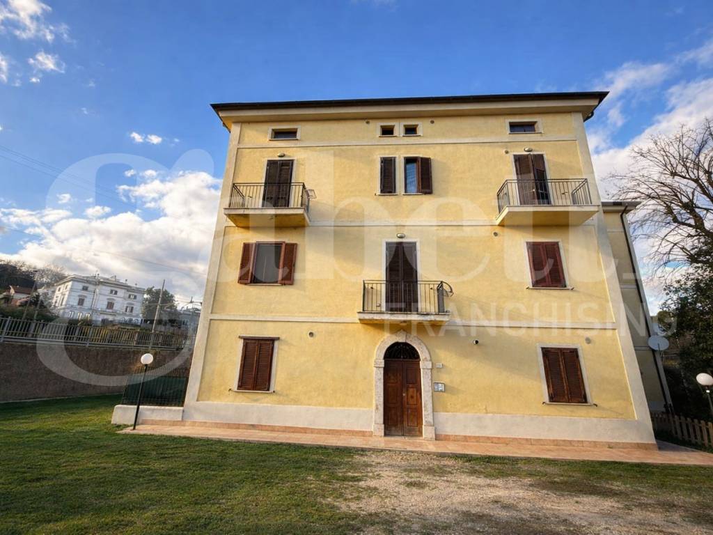 appartamento in vendita ad Orte in zona Orte Scalo