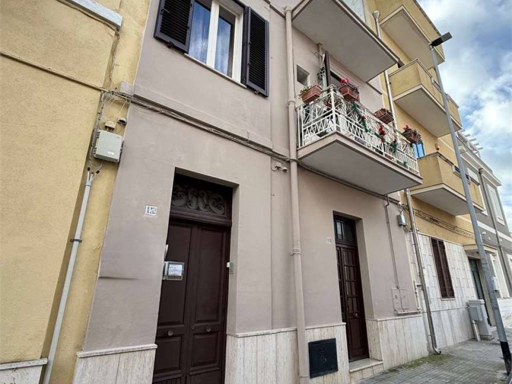 casa indipendente in vendita a Brindisi in zona Centro Città