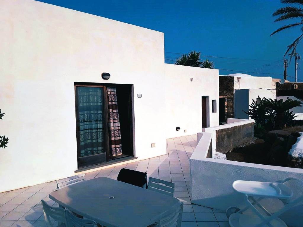 casa indipendente in vendita a Pantelleria
