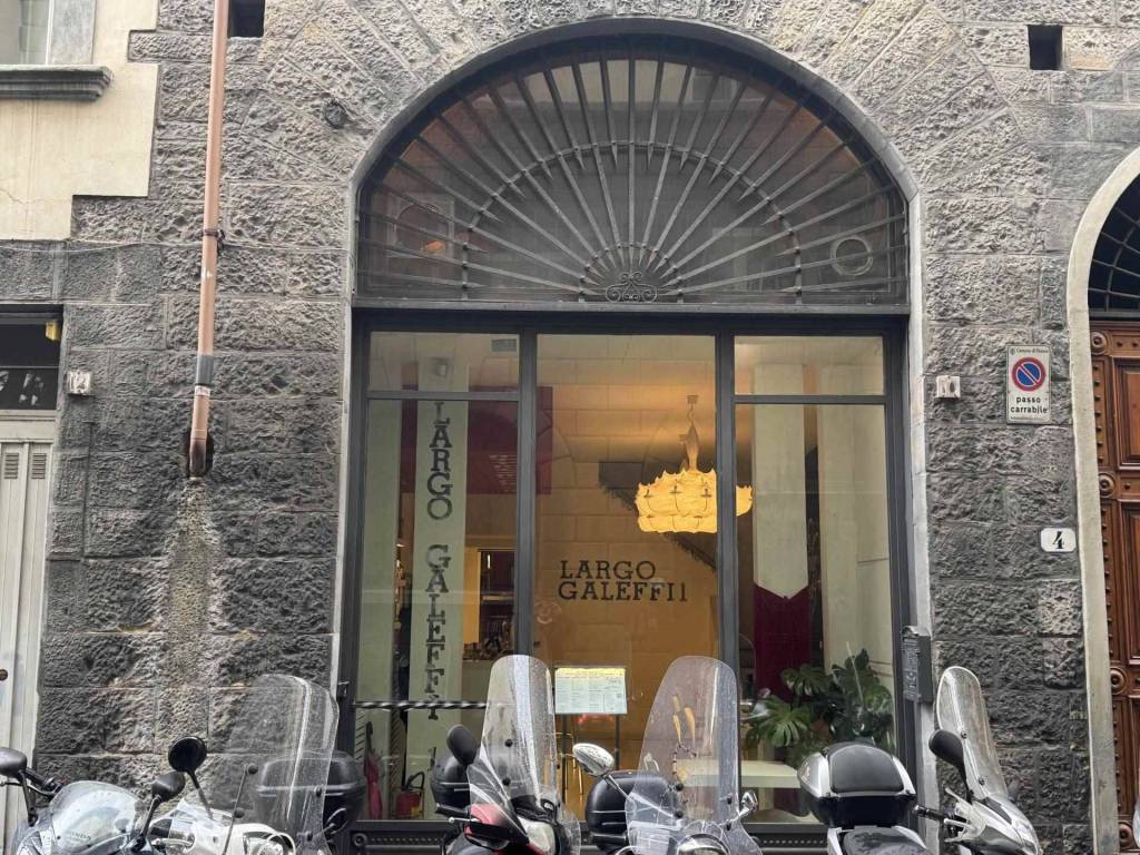 negozio in vendita a Firenze in zona Centro San Frediano