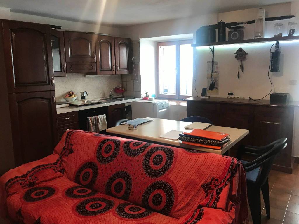 casa indipendente in vendita a Giaveno in zona Chiarmetta