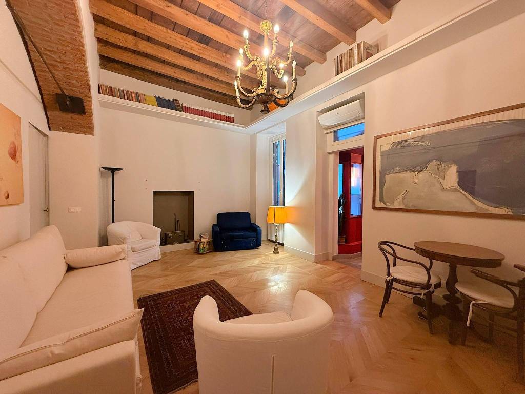 appartamento in affitto a Milano in zona Porta Garibaldi