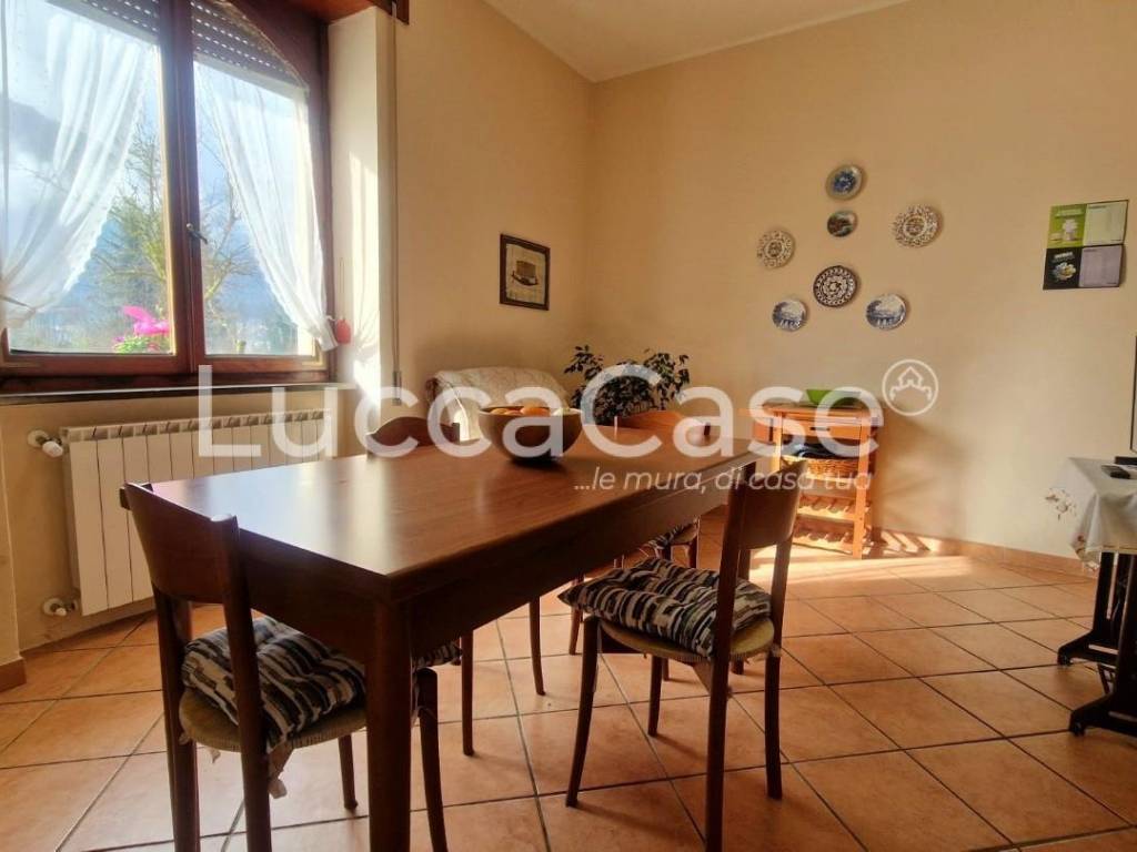 casa indipendente in vendita a Barga in zona Fornaci di Barga