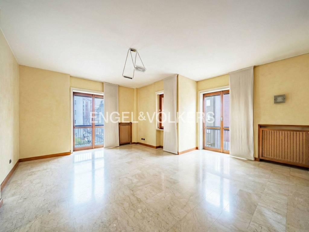 appartamento in vendita a Milano in zona Solari