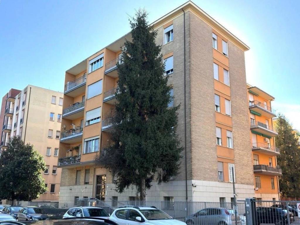 appartamento in vendita a Bologna in zona Savena