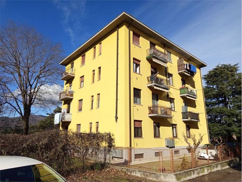 appartamento in vendita a Varese in zona San Gallo