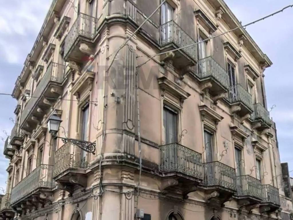 appartamento in vendita ad Acireale in zona Centro Storico