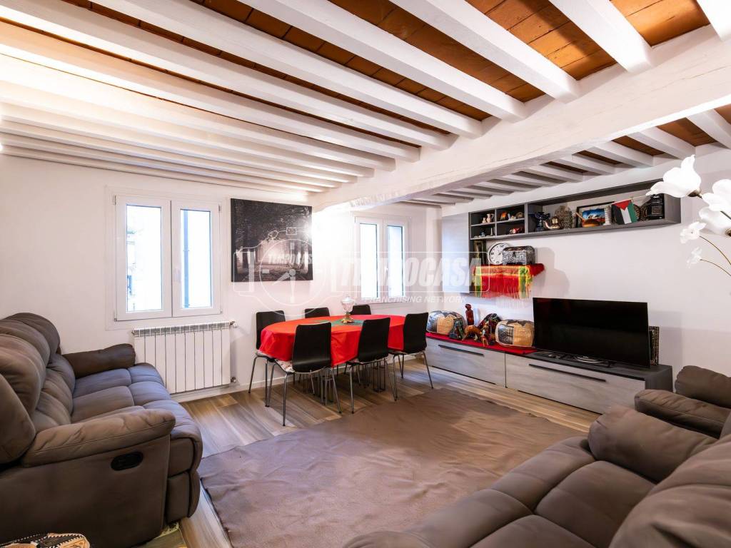 appartamento in vendita a Sant'Ilario d'Enza