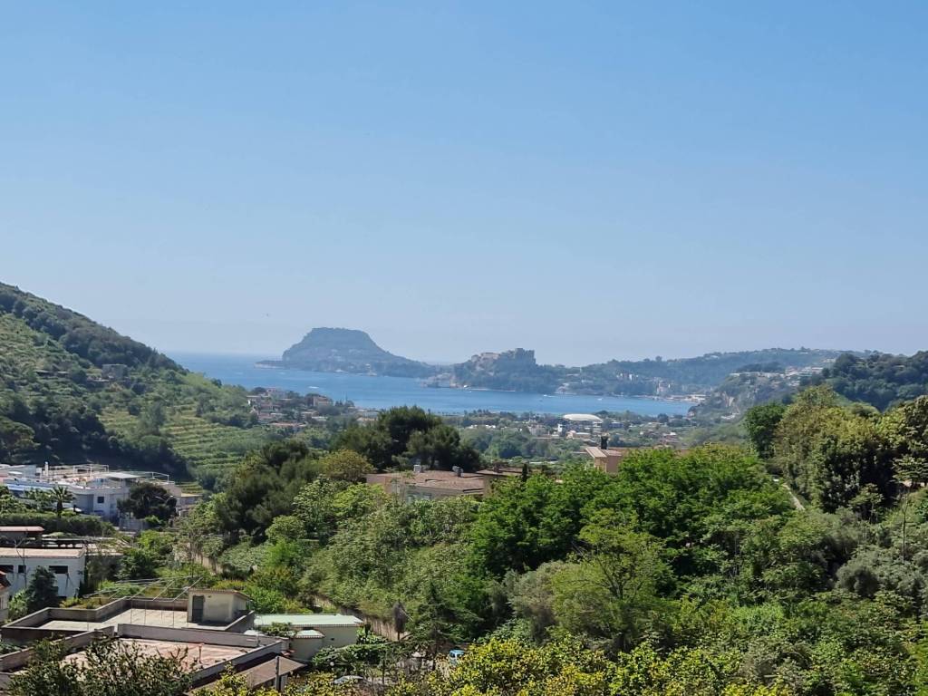 appartamento in vendita a Pozzuoli in zona Arco Felice