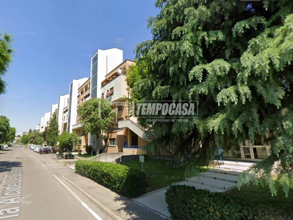 appartamento in vendita a Reggio nell'Emilia in zona Città Storica