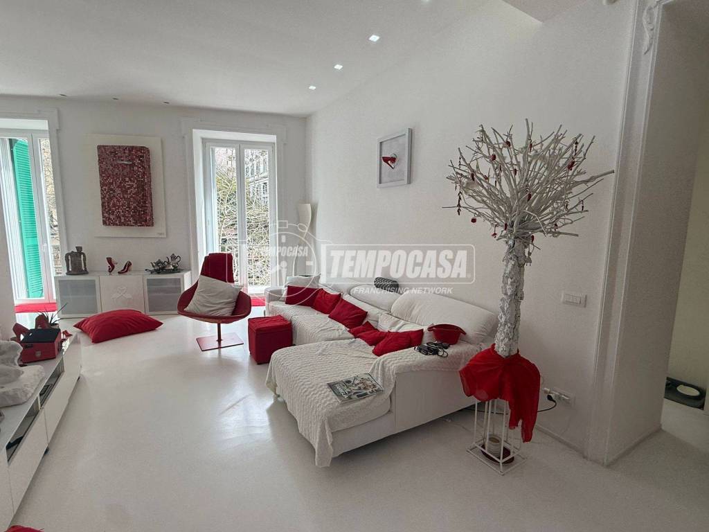 appartamento in vendita a Napoli in zona Vomero