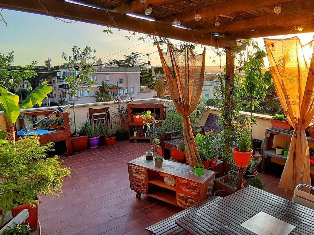 appartamento in vendita a Roma in zona Monte Sacro/Talenti