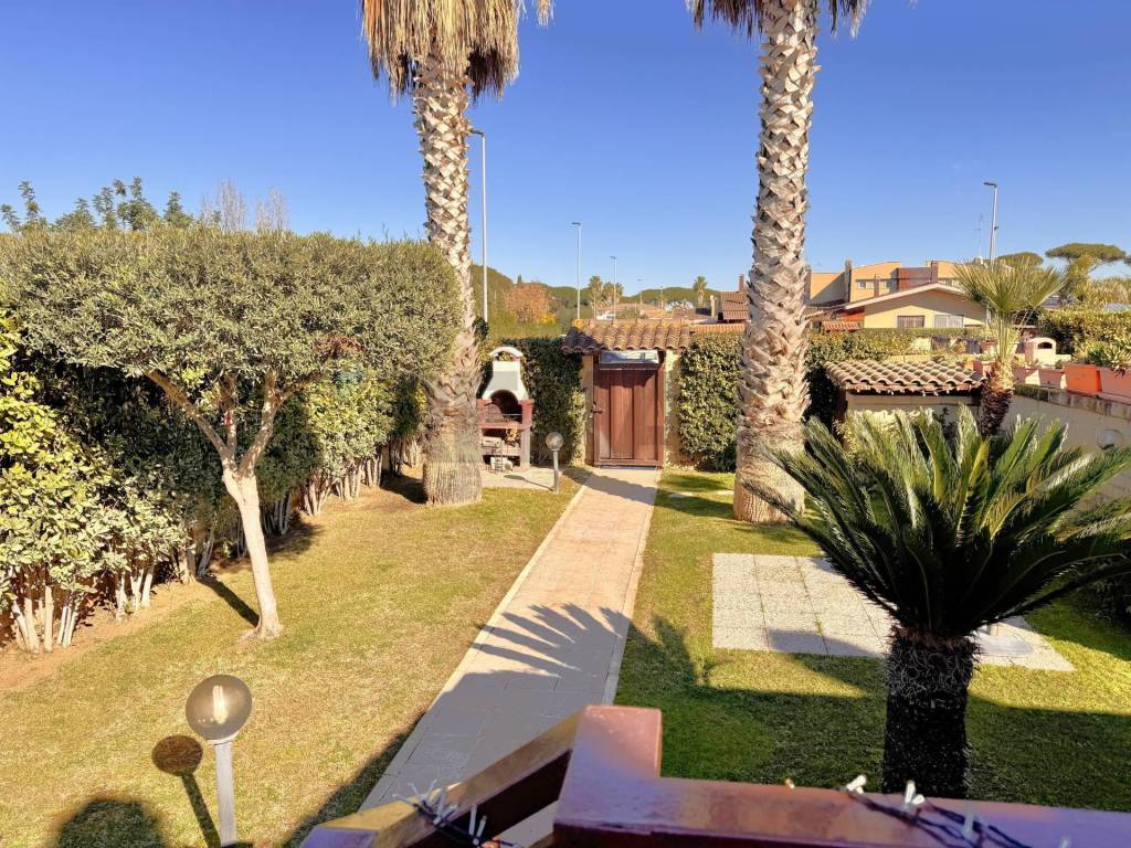 casa indipendente in vendita a Roma in zona EUR