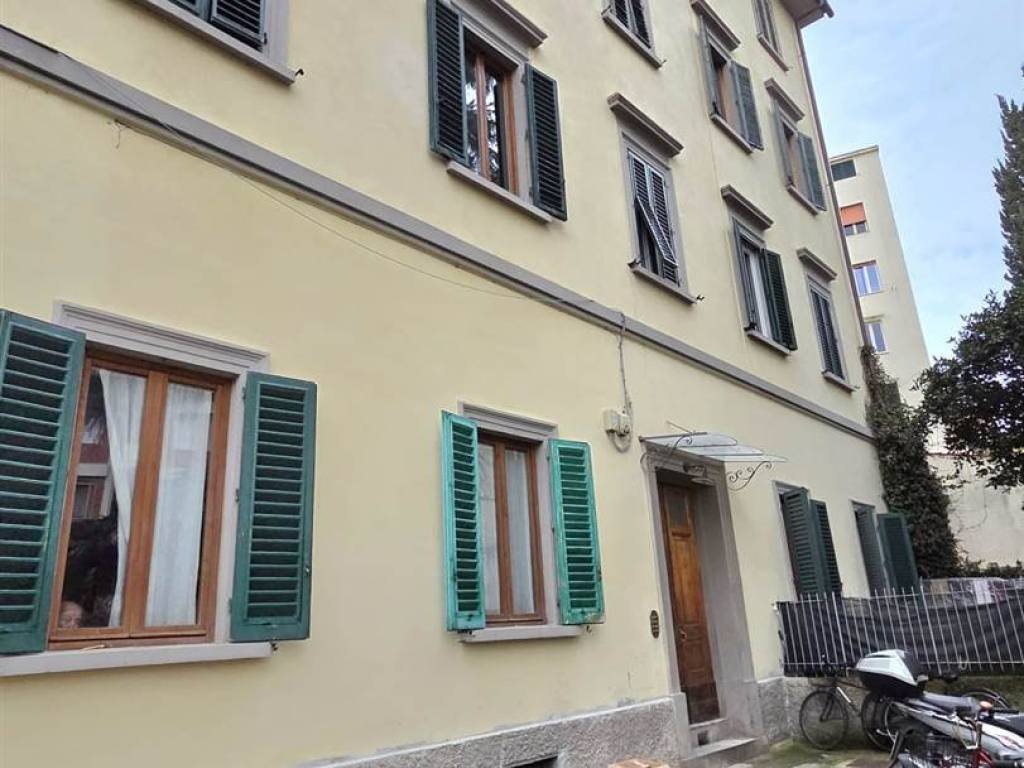 appartamento in vendita a Firenze in zona Campo di Marte