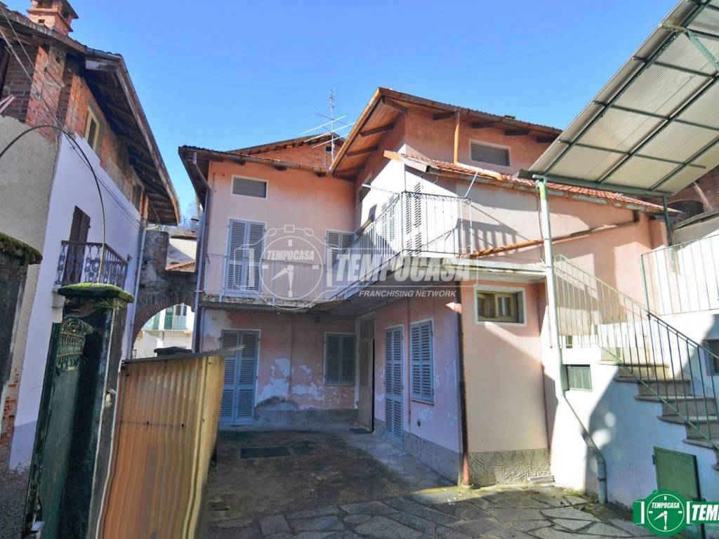 casa indipendente in vendita a Rocca Canavese