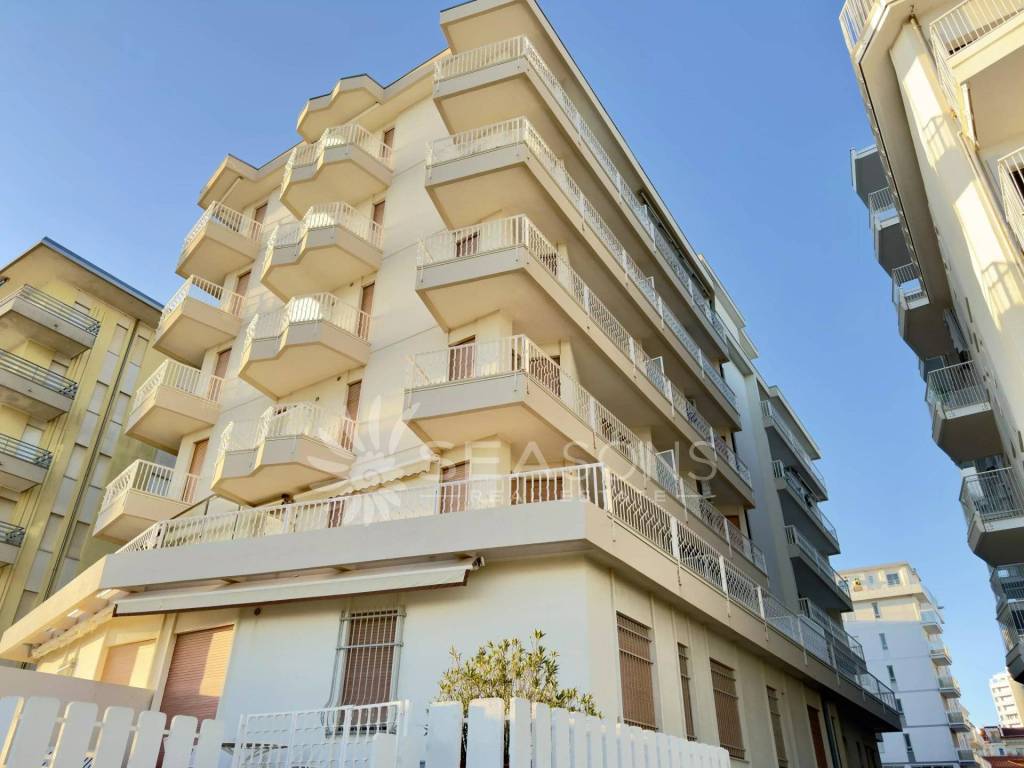 appartamento in vendita a Jesolo in zona Lido