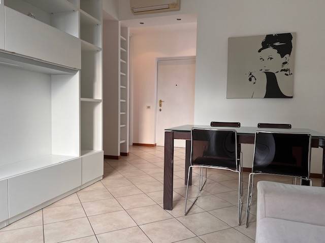 appartamento in affitto a Milano in zona Solari