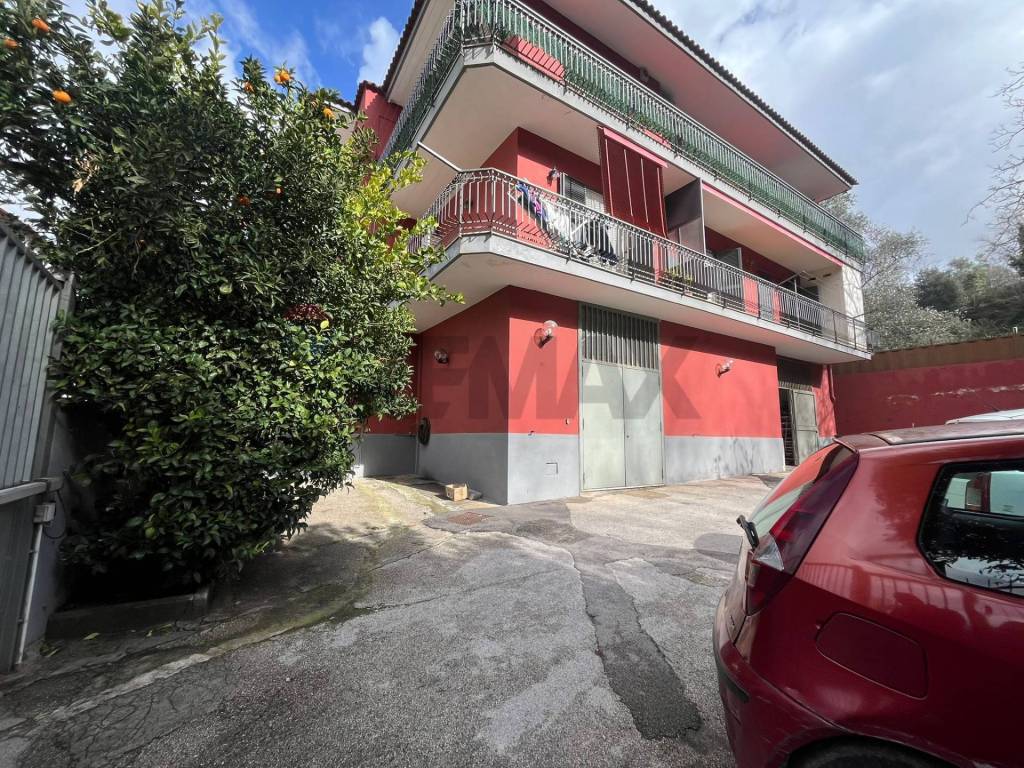 appartamento in affitto a Napoli in zona Soccavo