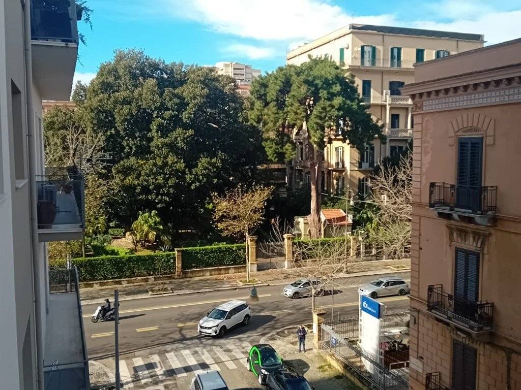 appartamento in vendita a Palermo in zona Libertà