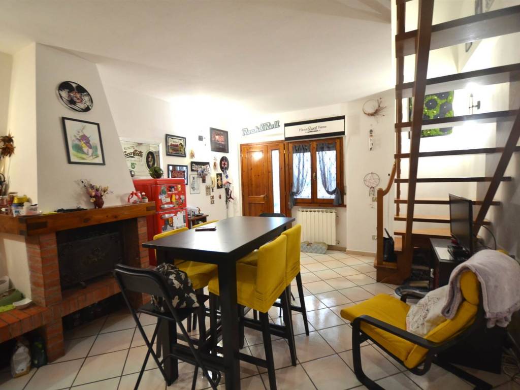 appartamento in vendita a Montespertoli in zona San Quirico in Collina