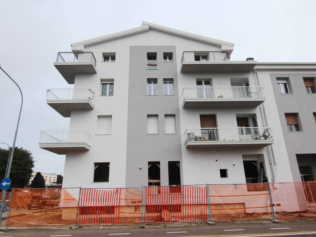 immagine annuncio 2 di 4