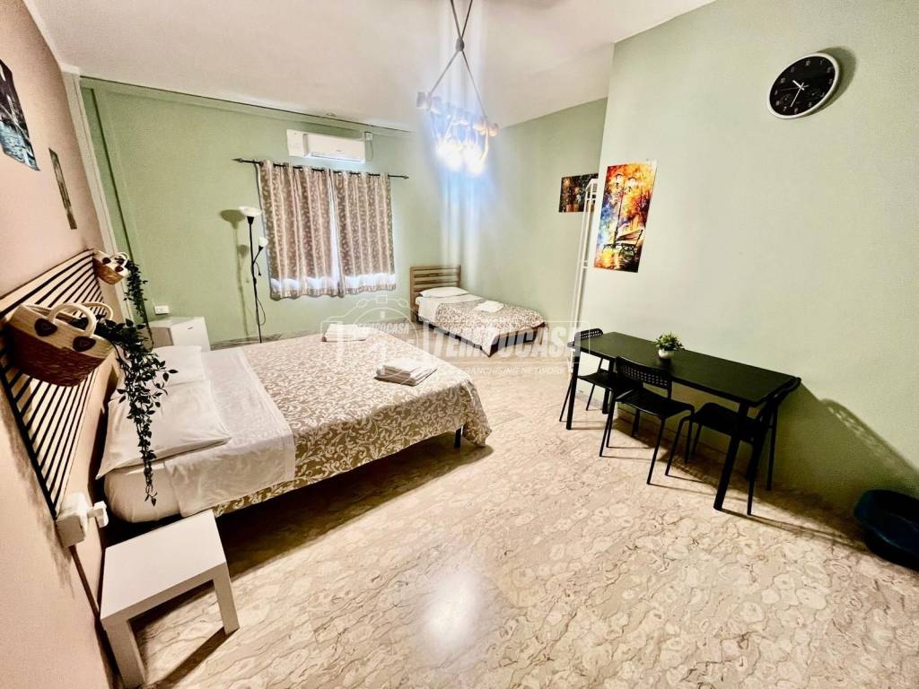 appartamento in vendita a Napoli in zona Mercato