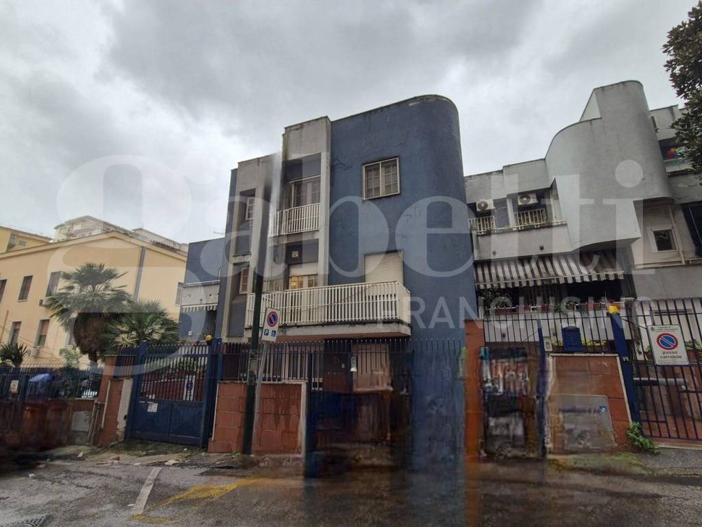 casa indipendente in vendita a Torre Annunziata