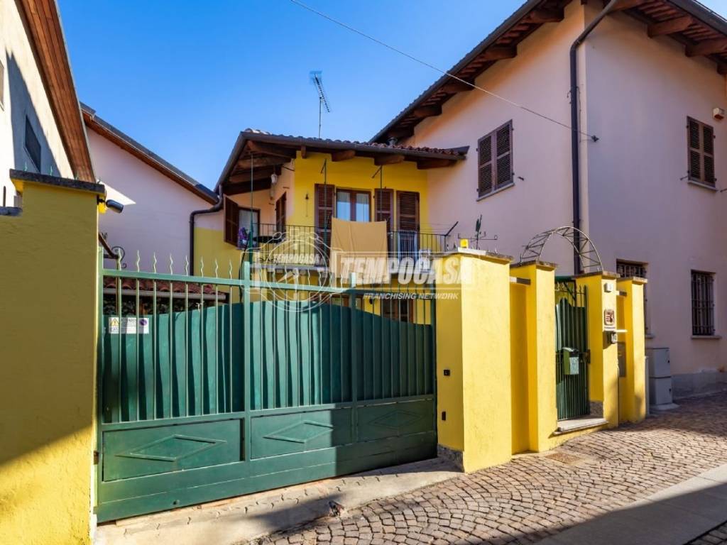 casa indipendente in vendita a Rosta