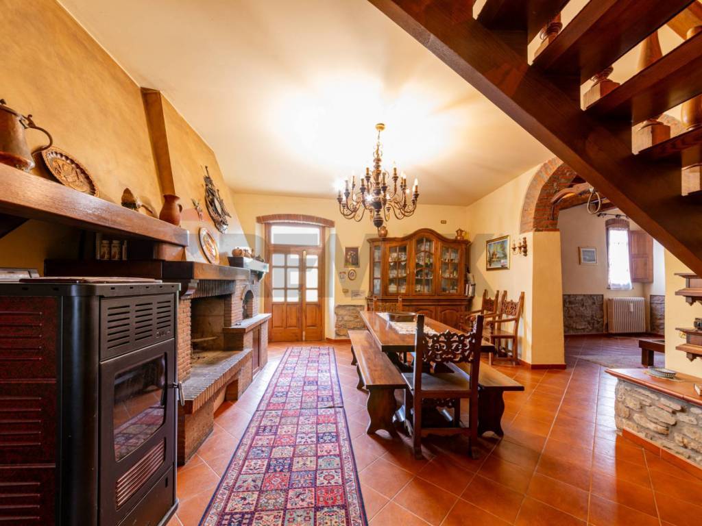 casale in vendita a Bucine