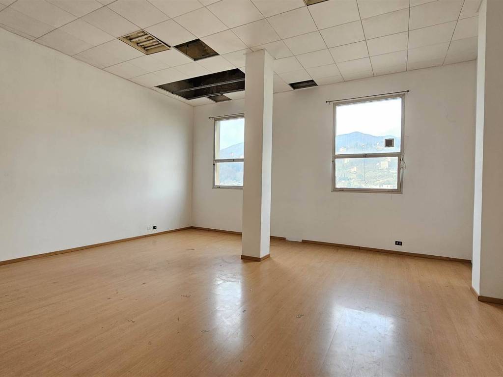 ufficio in affitto a Genova in zona Bolzaneto