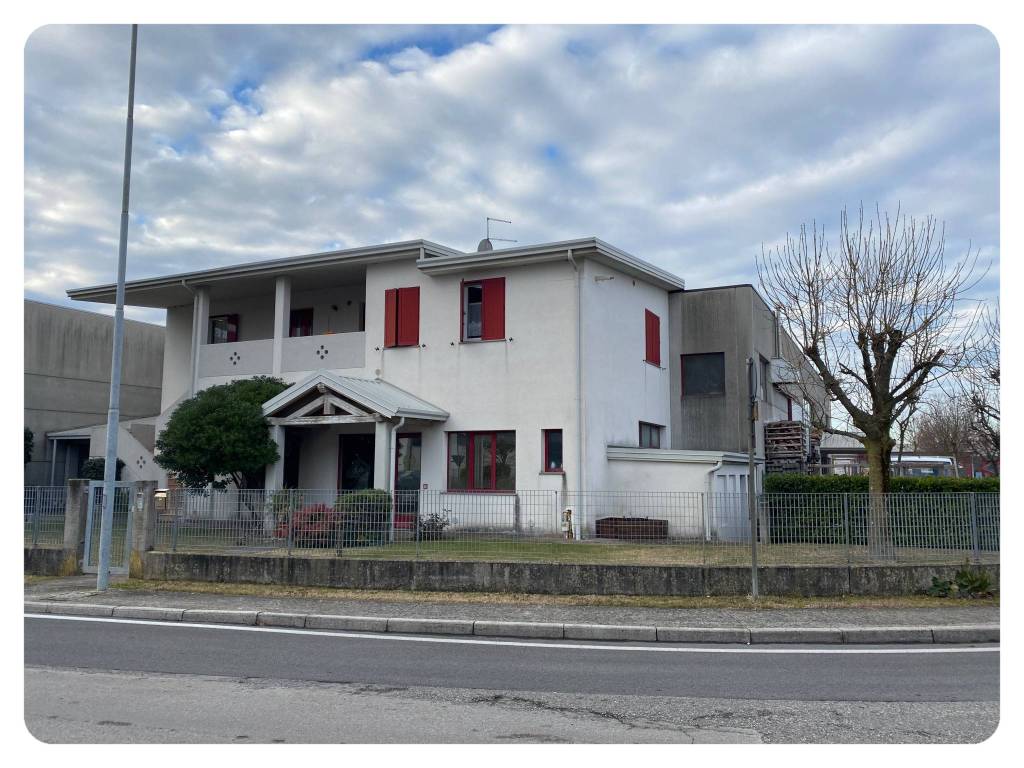 immagine annuncio 1 di 4