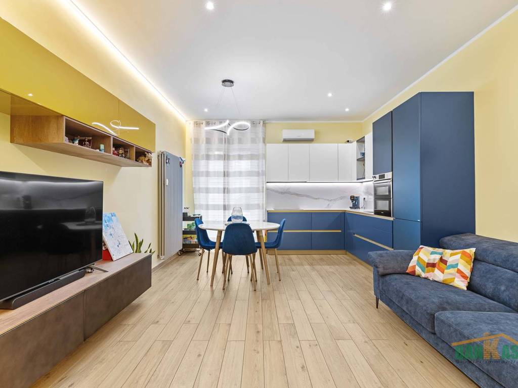 appartamento in vendita a Milano in zona Loreto