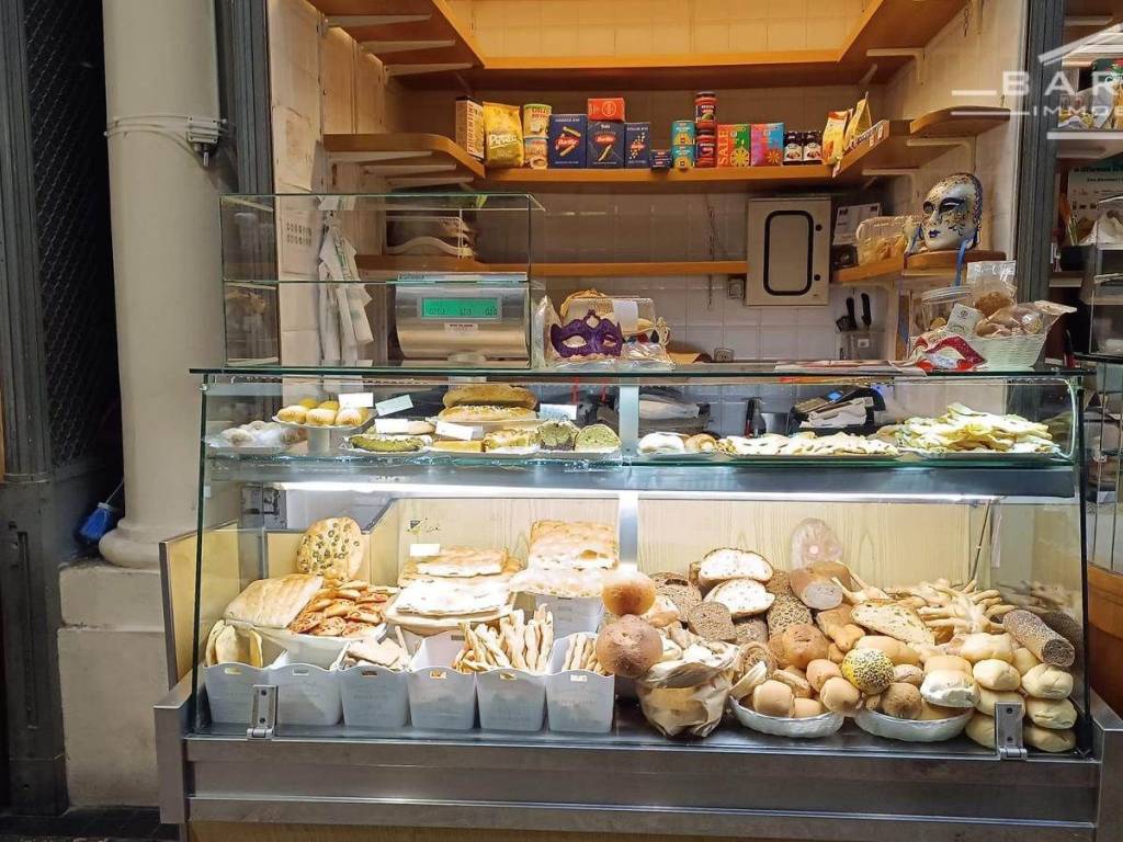 pentavano in vendita a Modena in zona Centro Storico