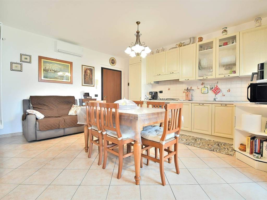 appartamento in vendita a Colle di Val d'Elsa