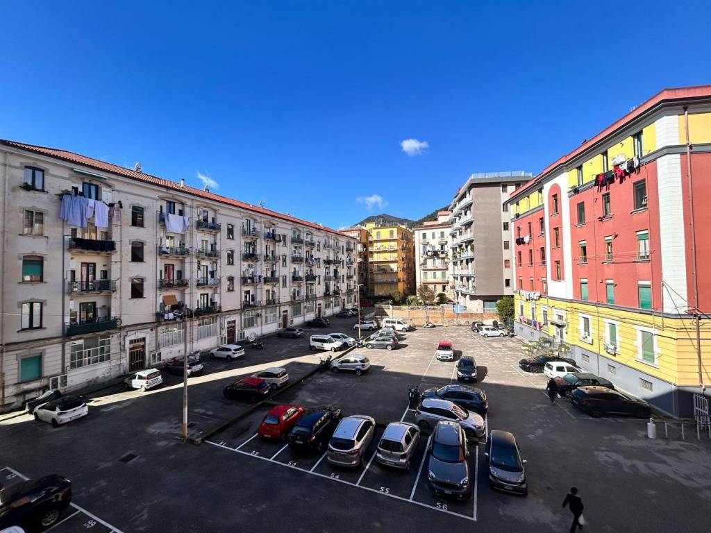 appartamento in vendita a Salerno in zona Arce-Vernieri
