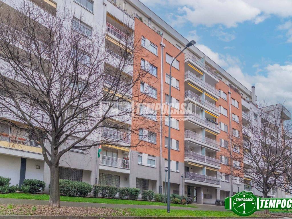 appartamento in vendita a Milano in zona Quarto Oggiaro