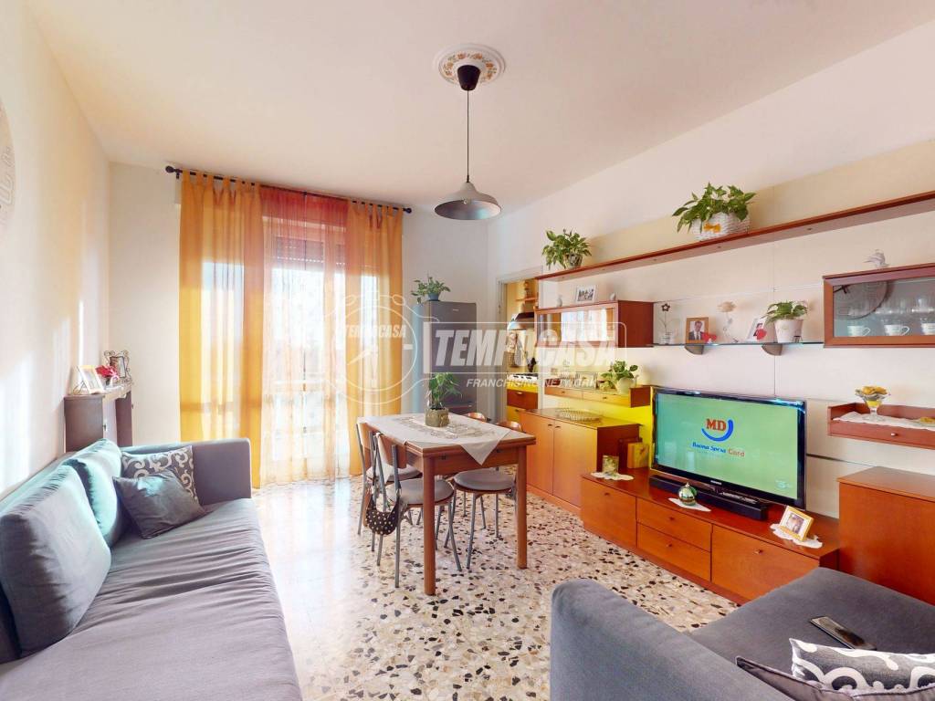 appartamento in vendita a Lazzate